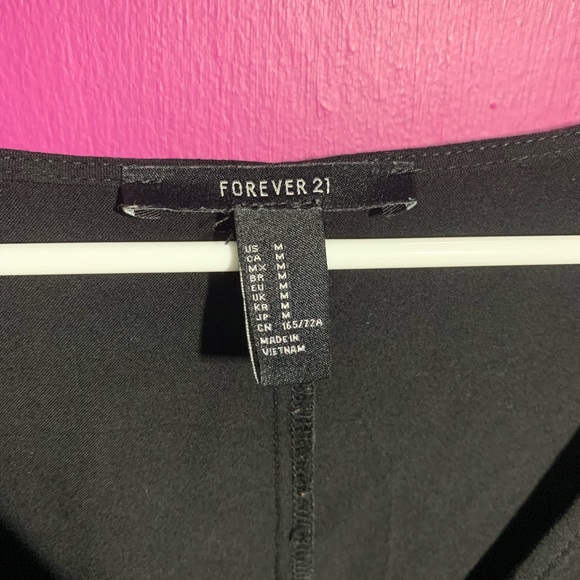 Simple Black Romper - Picture 3 of 3